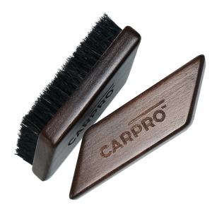 CarPro Leather and Fabric Brush - Miękka szczotka do skóry